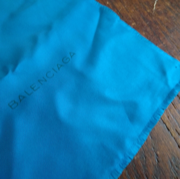 BALENCIAGA Blue and Green Bow Print Silk Scarf - Picture 5 of 5